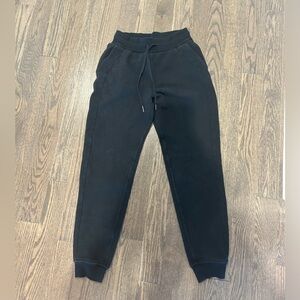 Women’s Lululemon sweat pants